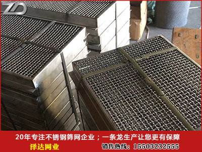 1542339029836072558.jpg 不銹鋼網片3.jpg